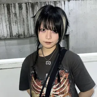 ショート カラー ハイトーン/ウルフ /エクステ/ましろんのヘアスタイル