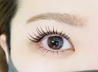 マツエク・マツパ momo 京橋のネイルデザイン