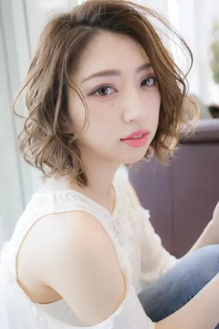 ミディアム カラー パーマ マツエク・マツパ 髪質改善サロン Liko🌟のヘアスタイル