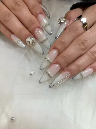 ネイル ✨絶対に褒められる 店長"Momonaのネイルデザイン