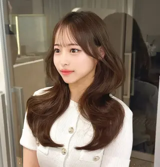 ロング カラー kumu 栄のヘアスタイル