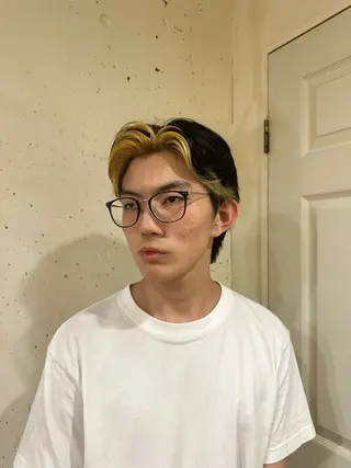 カラー 🐈ブリーチ/ショー ト/ボブmiyu🐈のヘアスタイル