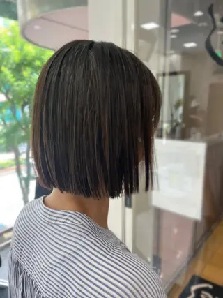 ミディアム Luce 杉本のヘアスタイル