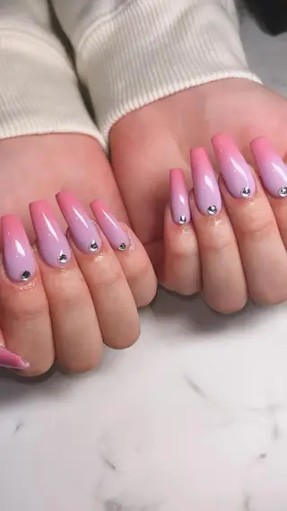 ネイル NEO Beauty Salon所属・𝐍𝐄𝐎 𝐉𝐔𝐑𝐈のネイルデザイン