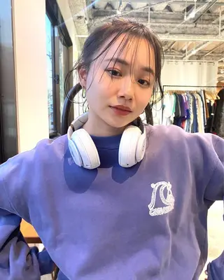 セミロング カラー LATTE  渋谷所属・♡レイヤーカット れお♡のヘアスタイル