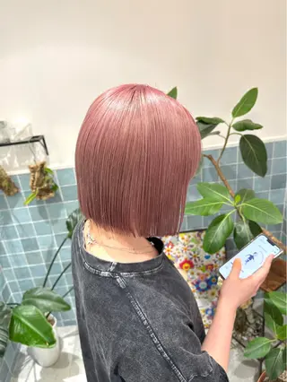 ショート カラー 🍑ブリーチなし ダブルカラーuRiのヘアスタイル