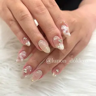 ネイル NAILSALON LUNON 獨協大学前駅店所属・LUNON 獨協大学前駅店のネイルデザイン