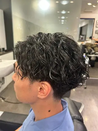 ミディアム メンズ スカイシープレイス所属・金田 和大のヘアスタイル