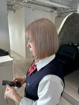 ショート ior北千住【イオール】所属・YU(ハイトーン/ ブリーチカラー)のヘアスタイル