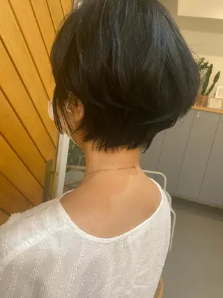 ショート ente im所属・上田 文香のヘアスタイル