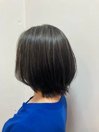 カラー 阪口 依美奈のヘアスタイル