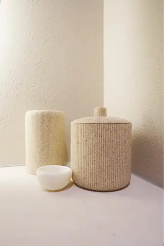 ハーブピーリング/ 脱毛/ホワイトニングのエステ・リラクイメージ