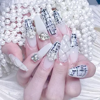 ネイル リリ 奈🎀のネイルデザイン