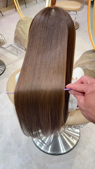 セミロング カラー レイヤー✨縮毛矯正 川村利幸のヘアスタイル