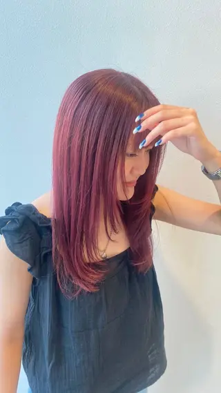 セミロング カラー 中江 唱のヘアスタイル