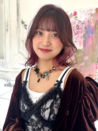 ミディアム comeghead 琴音のヘアスタイル