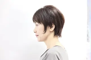 ショート カラー アドミラルYoshi oのヘアスタイル