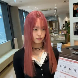 ロング カラー ✨ケアブリーチカラー ✨️透明感カラーのヘアスタイル