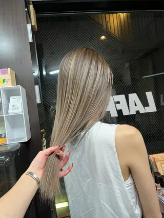 セミロング カラー LAFF きよののヘアスタイル