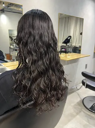 パーマ 【arc】 佐藤未希穂/レイヤーのヘアスタイル