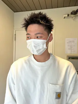 ショート タナカ レイのヘアスタイル