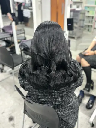 ロング 渋谷🥇透明感カラー 特化美容師のヘアスタイル