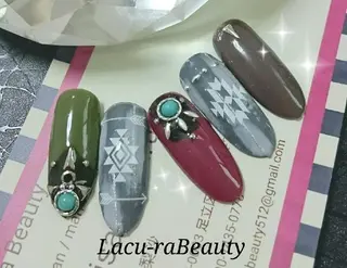 ネイル 小顔と腸の専門店 ラクーラビューティのエステ・リラクイメージ