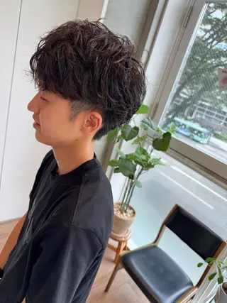 パーマ メンズ yoshi (高橋福博)のヘアスタイル