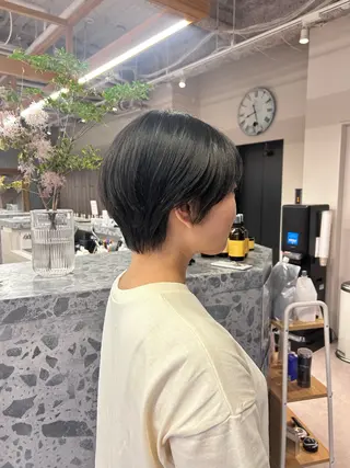 ショート Maruquee de mashu所属・みうら ありさのヘアスタイル