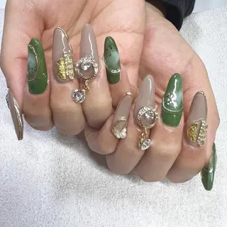 ネイル Rire_eye+beauty_nail所属・Rire_ nail_yukiのネイルデザイン