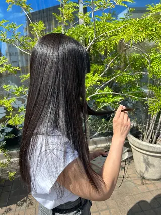 ロング DiMPlE  ディンプル所属・🌸スタイリスト 山浦美恵のヘアスタイル