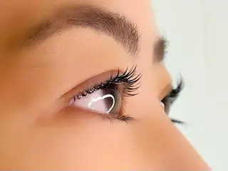 マツエク・マツパ hairLOOP所属・西院LOOP sayakaのヘアスタイル