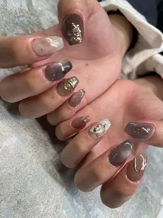 ロング カラー ヘアアレンジ キッズ ネイル マツエク・マツパ アイブロウ 福田 加奈のネイルデザイン