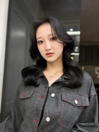 セミロング 💖美髪矯正／透明感 カラー💖のぞみのヘアスタイル