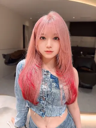 カラー Lond Mirrorのヘアスタイル