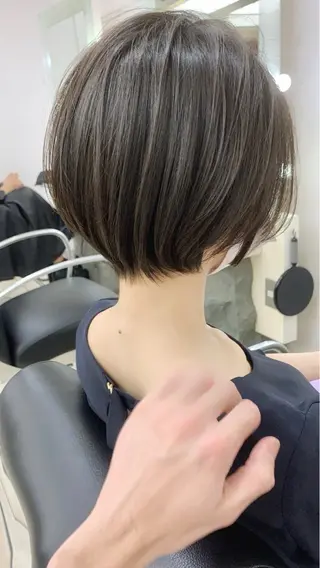 ショート Euphoria 店長　石橋のヘアスタイル