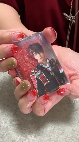 ネイル haleyume所属・shino🌟 痛ネイルのネイルデザイン