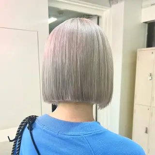 カラー 艶 ハイトーン✨ユキノのヘアスタイル