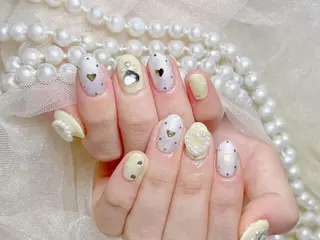 ネイル Yui 🧀のネイルデザイン