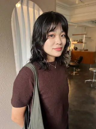 ミディアム レイヤー/ケアパーマ /ニュアンス/モードのヘアスタイル