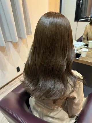 ロング 内沼 恵留菜のヘアスタイル
