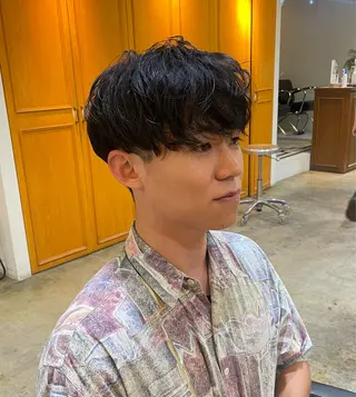 パーマ メンズ RIN／韓国ヘア レイヤーカットのヘアスタイル