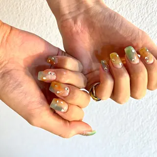 ネイル nail salon　Natural Cure所属・平井 彩香のネイルデザイン