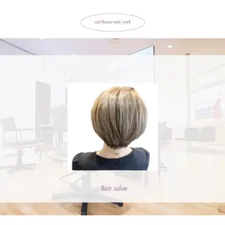 ショート カラー 平井 麗奈のヘアスタイル