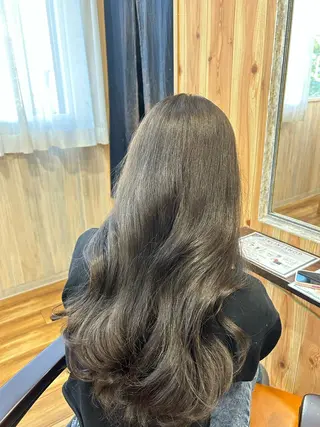 カラー 長岡 妃奈乃のヘアスタイル