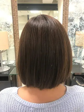 ミディアム カラー 米良 志織のヘアスタイル