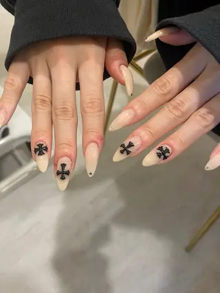 ネイル shareplus honmachi所属・Lim nail🤍 Ayaのネイルデザイン