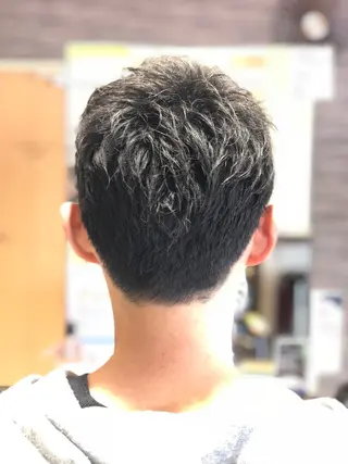ショート メンズ 吉村 周馬のヘアスタイル