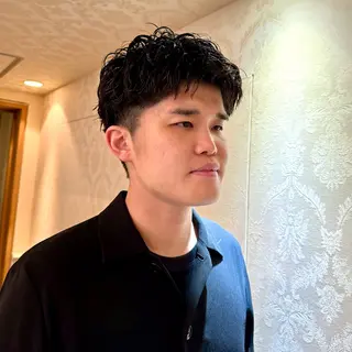 メンズ スパイキーショート 大人パーマ 丸山のヘアスタイル