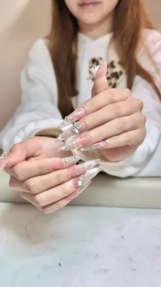 ネイル エクラNailサロン ミオのネイルデザイン